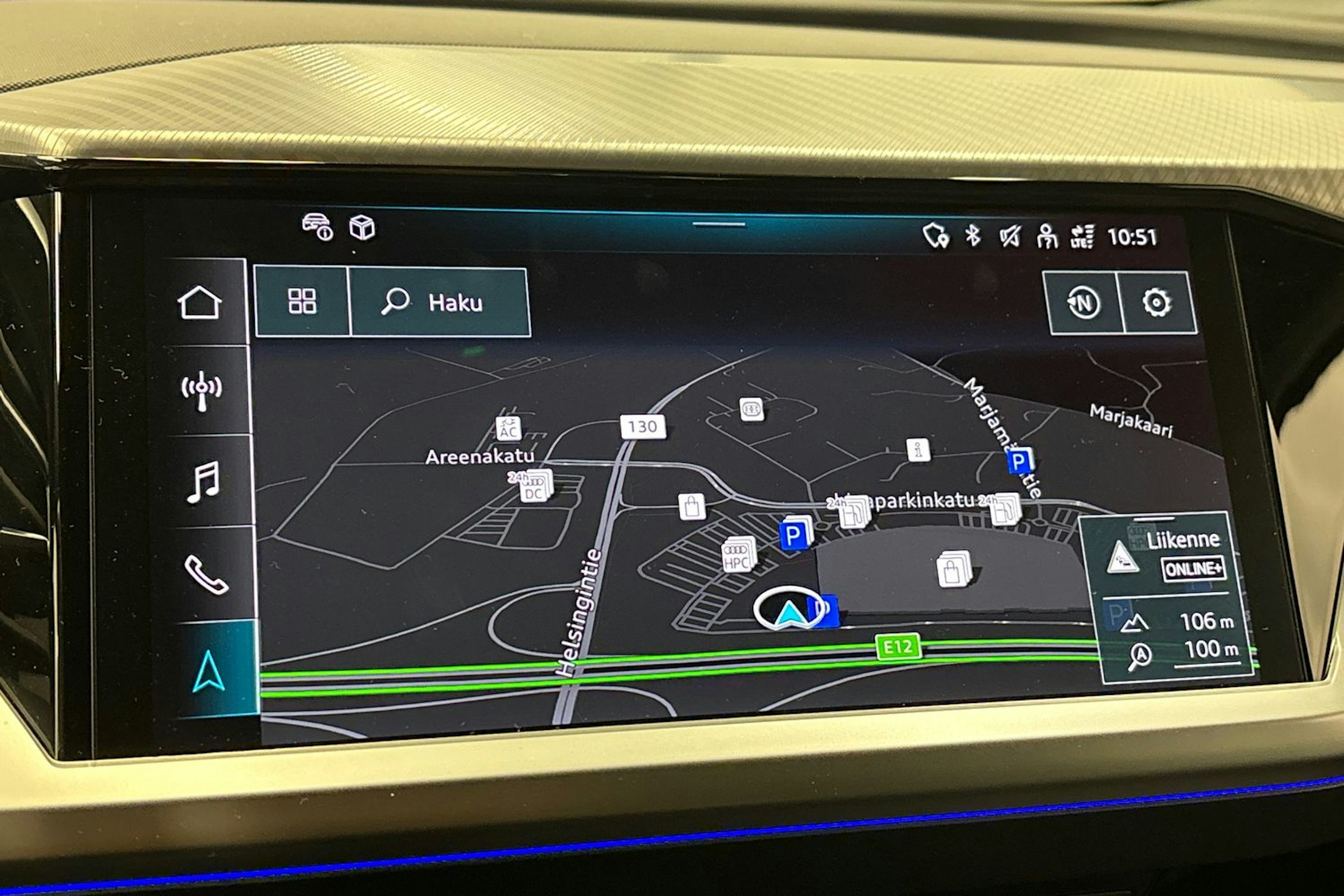 harmaa Audi Q4 e-tron 2023 kuva 27.