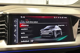 harmaa Audi Q4 e-tron 2023 kuva 28.