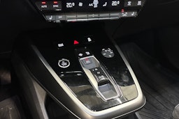 harmaa Audi Q4 e-tron 2023 kuva 30.