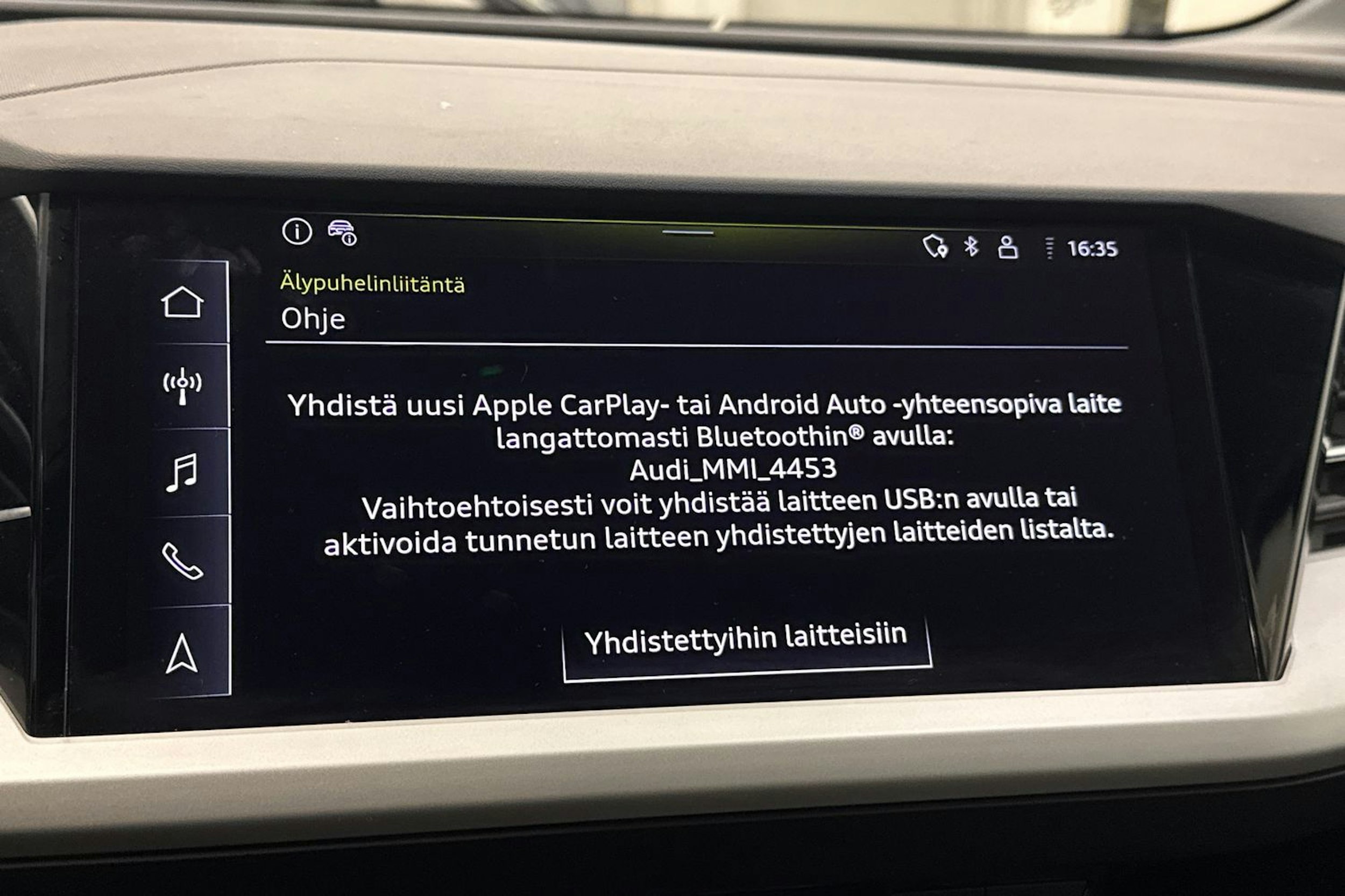 sininen Audi Q4 e-tron 2023 kuva 27.