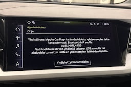 sininen Audi Q4 e-tron 2023 kuva 27.