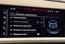 sininen Audi Q4 e-tron 2023 kuva 31.