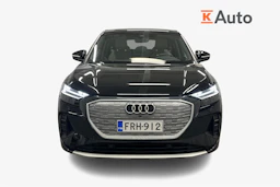 musta Audi Q4 e-tron 2023 kuva 4.