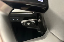musta Audi Q4 e-tron 2023 kuva 13.
