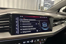 musta Audi Q4 e-tron 2023 kuva 19.