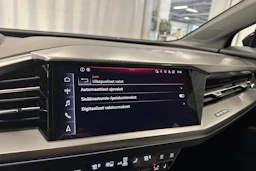 musta Audi Q4 e-tron 2023 kuva 23.
