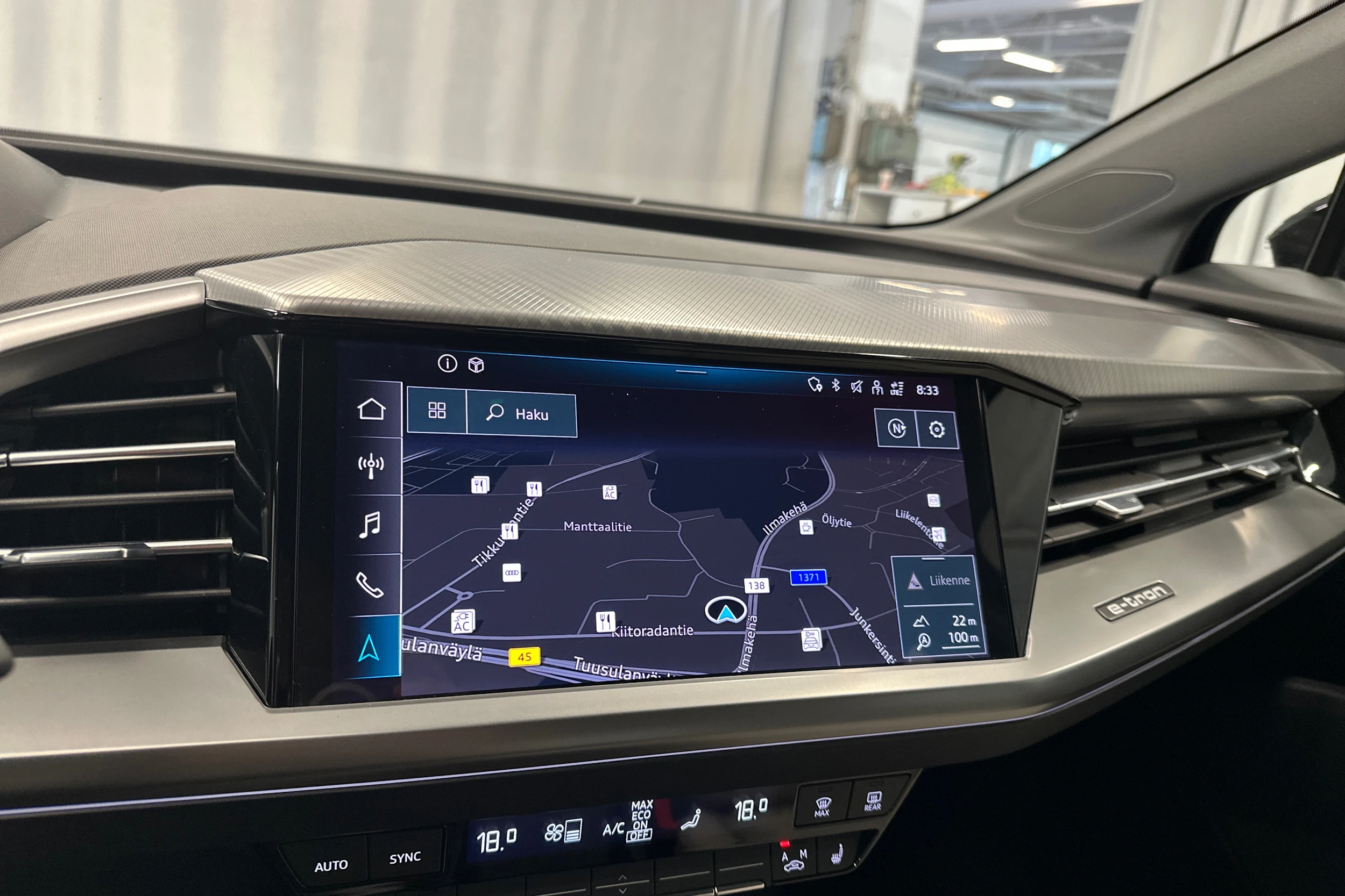 musta Audi Q4 e-tron 2023 kuva 24.
