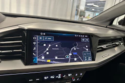 musta Audi Q4 e-tron 2023 kuva 24.