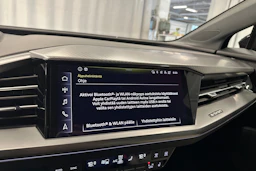 musta Audi Q4 e-tron 2023 kuva 25.