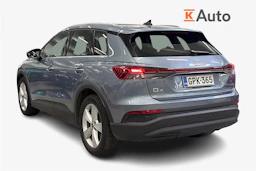 sininen Audi Q4 e-tron 2023 kuva 2.