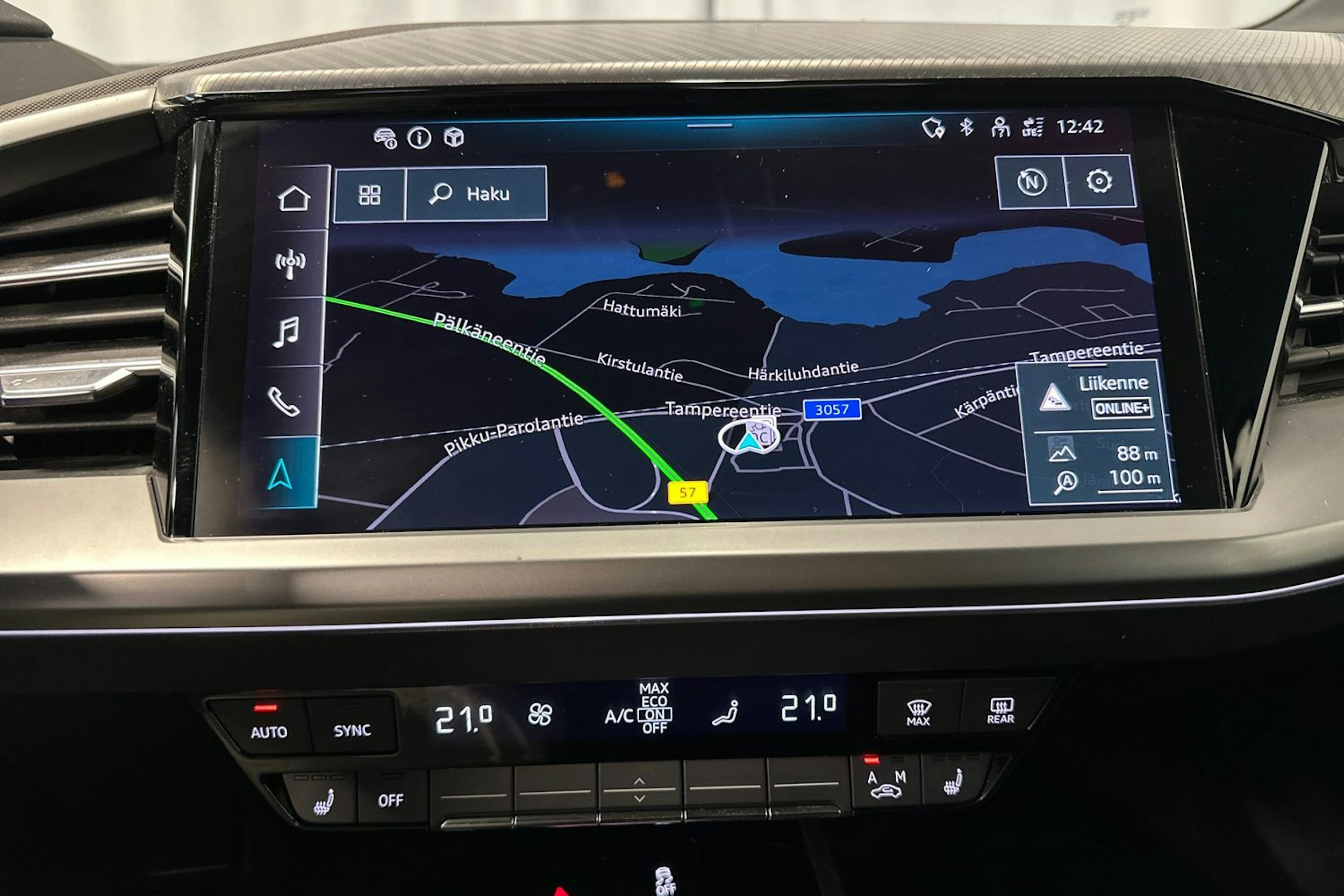 musta Audi Q4 e-tron 2023 kuva 19.