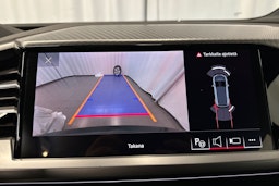 musta Audi Q4 e-tron 2023 kuva 20.