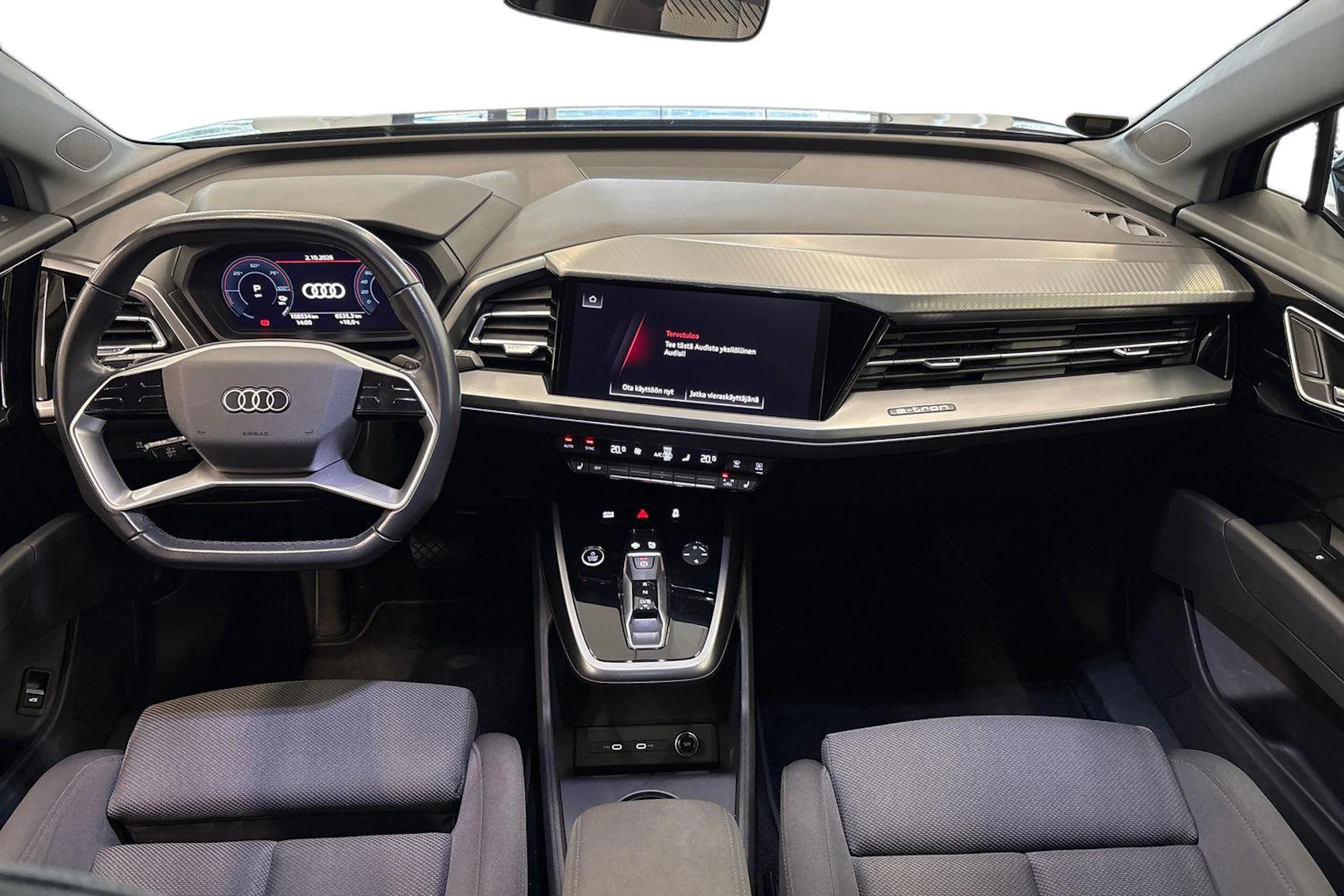sininen Audi Q4 e-tron 2023 kuva 7.