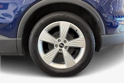 sininen Audi Q4 e-tron 2023 kuva 9.