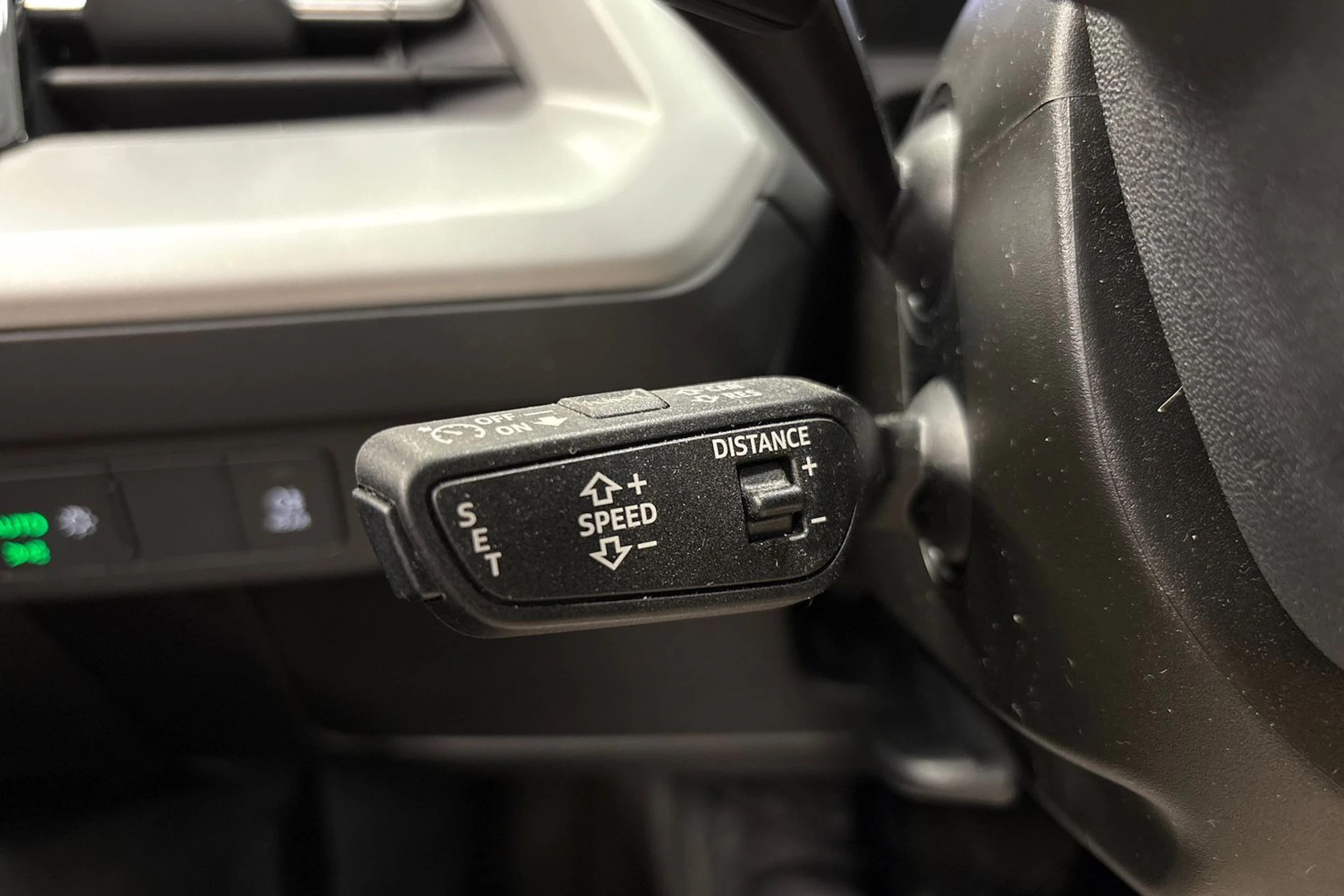 musta Audi Q4 e-tron 2023 kuva 19.