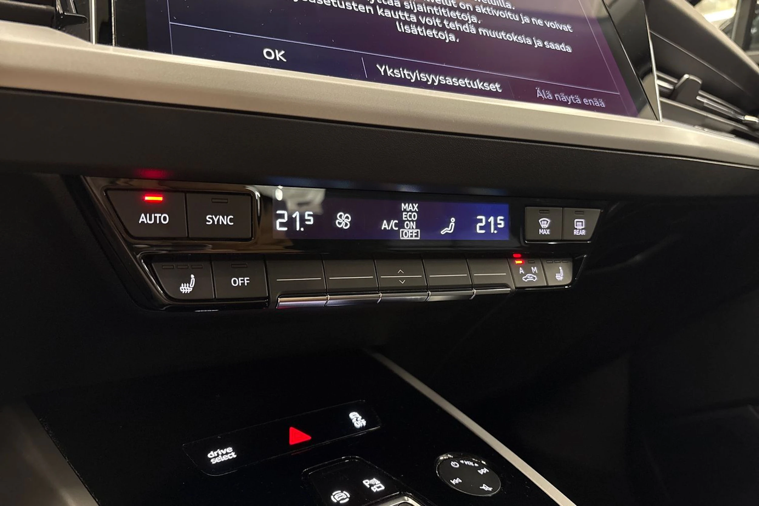 musta Audi Q4 e-tron 2023 kuva 20.