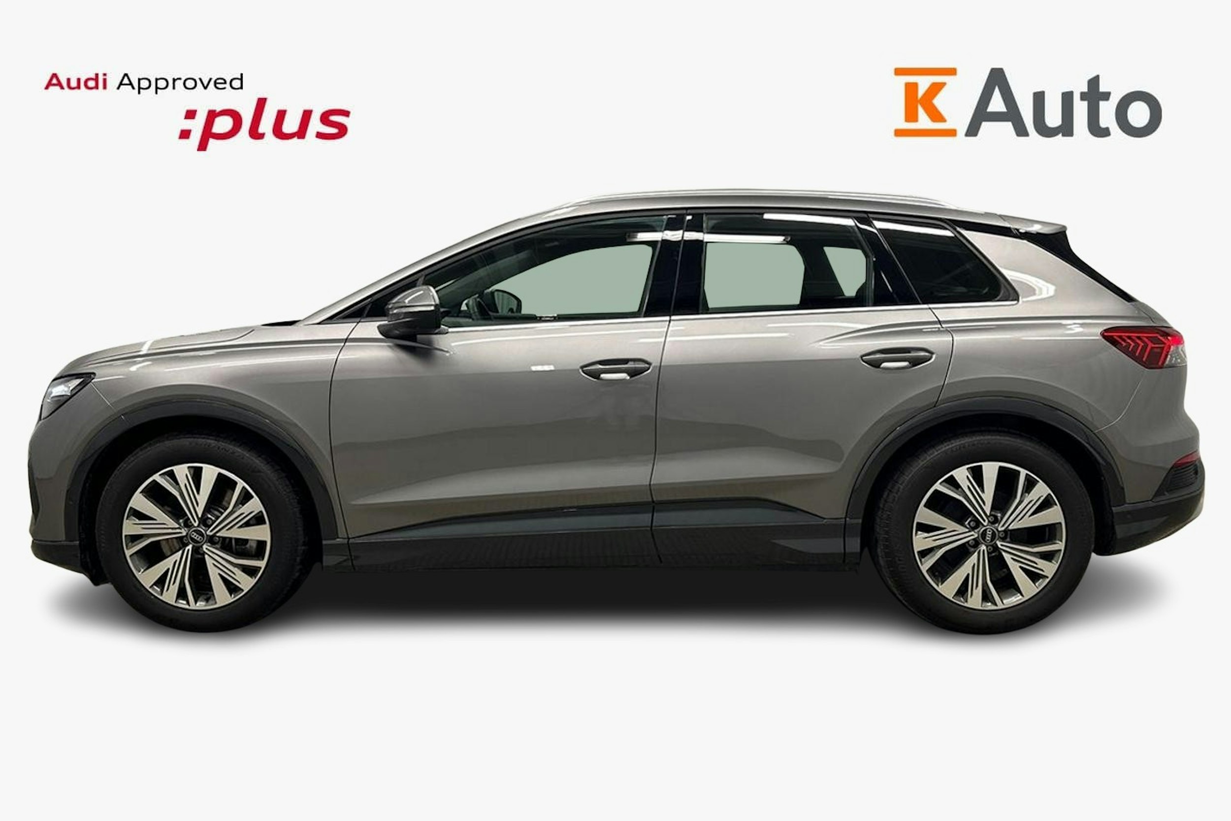 harmaa Audi Q4 e-tron 2023 kuva 6.