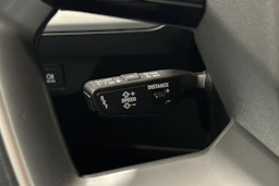 harmaa Audi Q4 e-tron 2023 kuva 19.