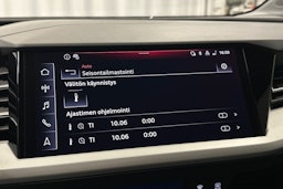 harmaa Audi Q4 e-tron 2023 kuva 26.
