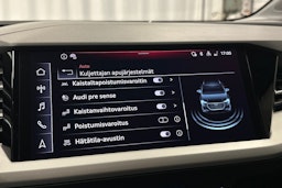 harmaa Audi Q4 e-tron 2023 kuva 28.