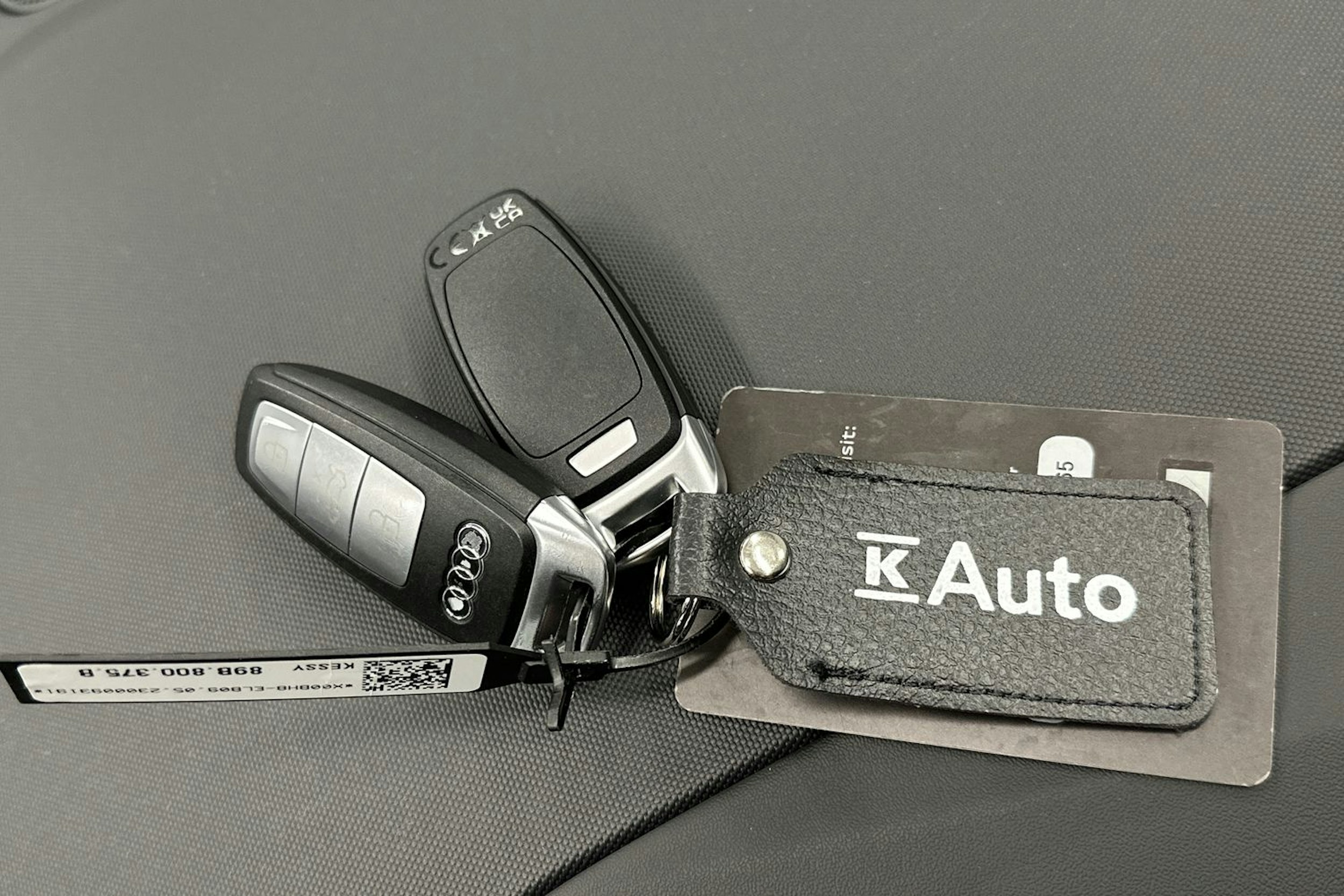 harmaa Audi Q4 e-tron 2023 kuva 31.