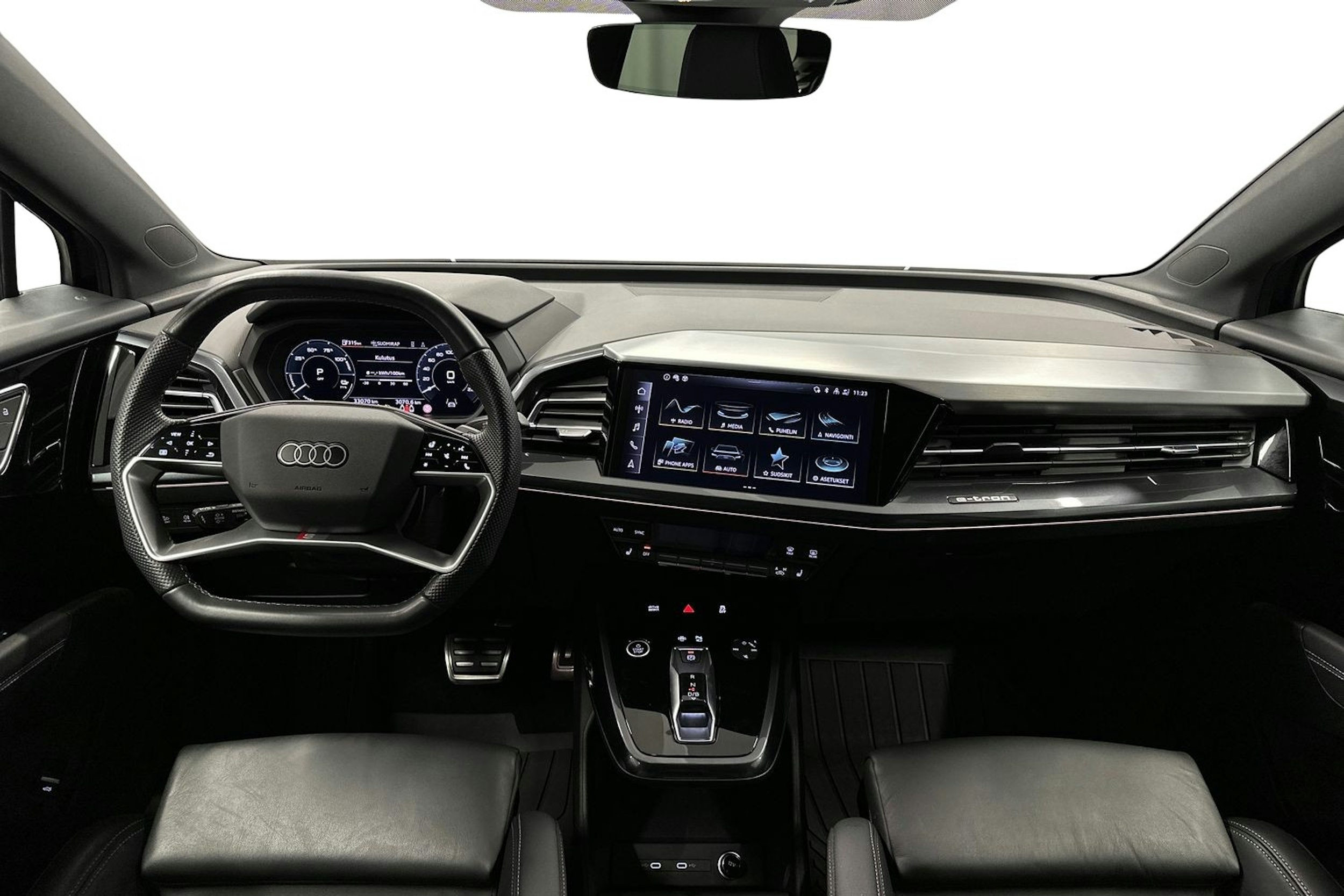 sininen Audi Q4 e-tron 2023 kuva 7.