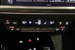 sininen Audi Q4 e-tron 2023 kuva 19.