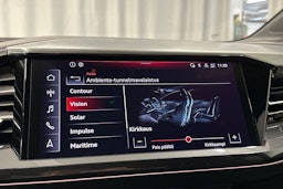 sininen Audi Q4 e-tron 2023 kuva 28.