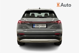 harmaa Audi Q4 e-tron 2023 kuva 3.