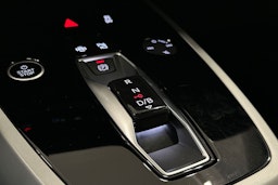 harmaa Audi Q4 e-tron 2023 kuva 30.