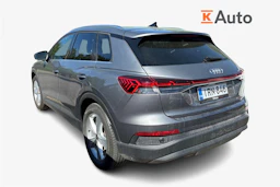 Harmaa Audi Q4 e-tron 2023 kuva 2.
