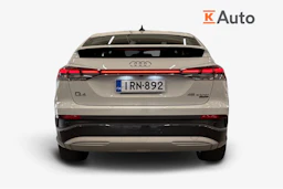 valkoinen Audi Q4 e-tron 2023 kuva 3.