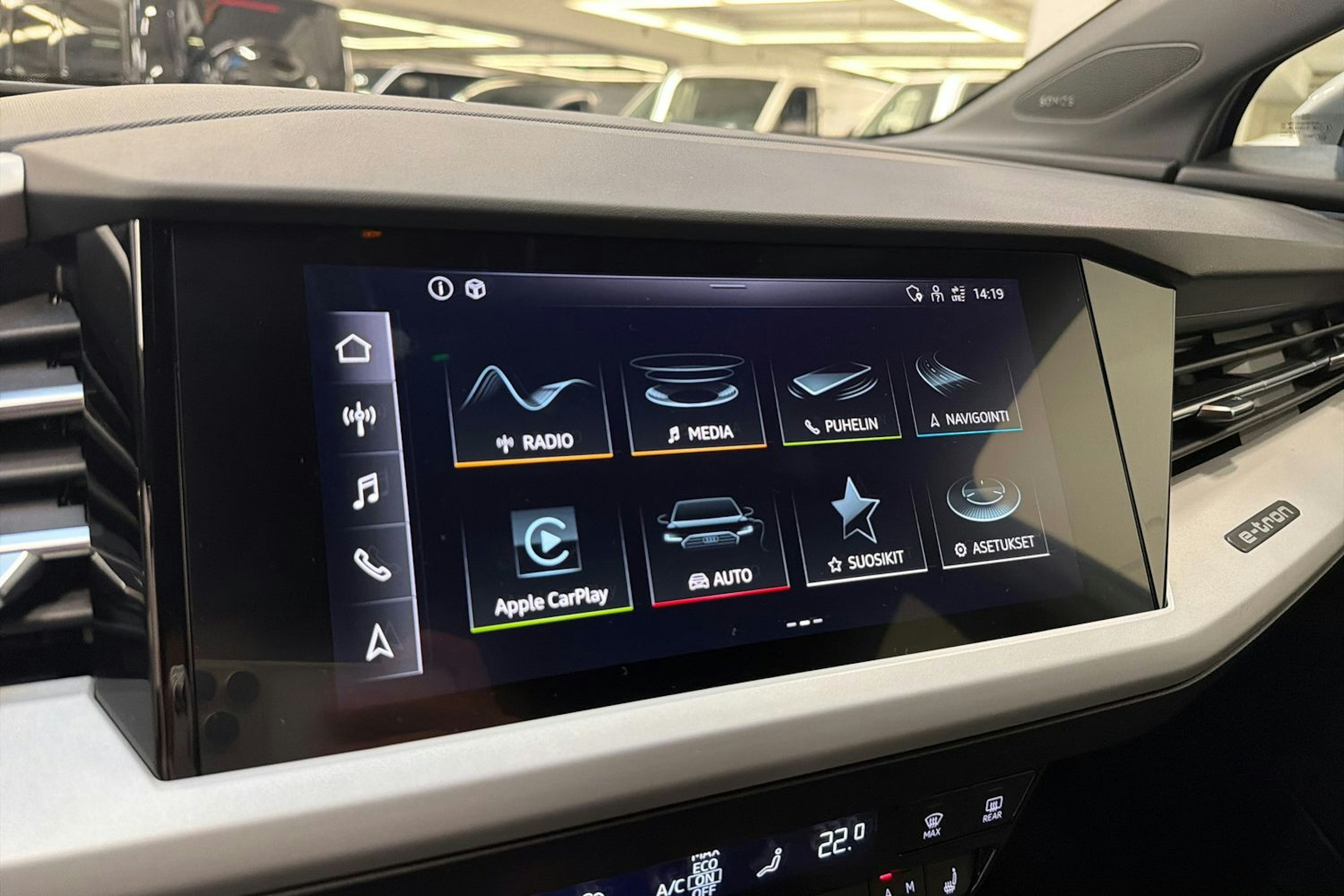 hopea Audi Q4 e-tron 2023 kuva 15.