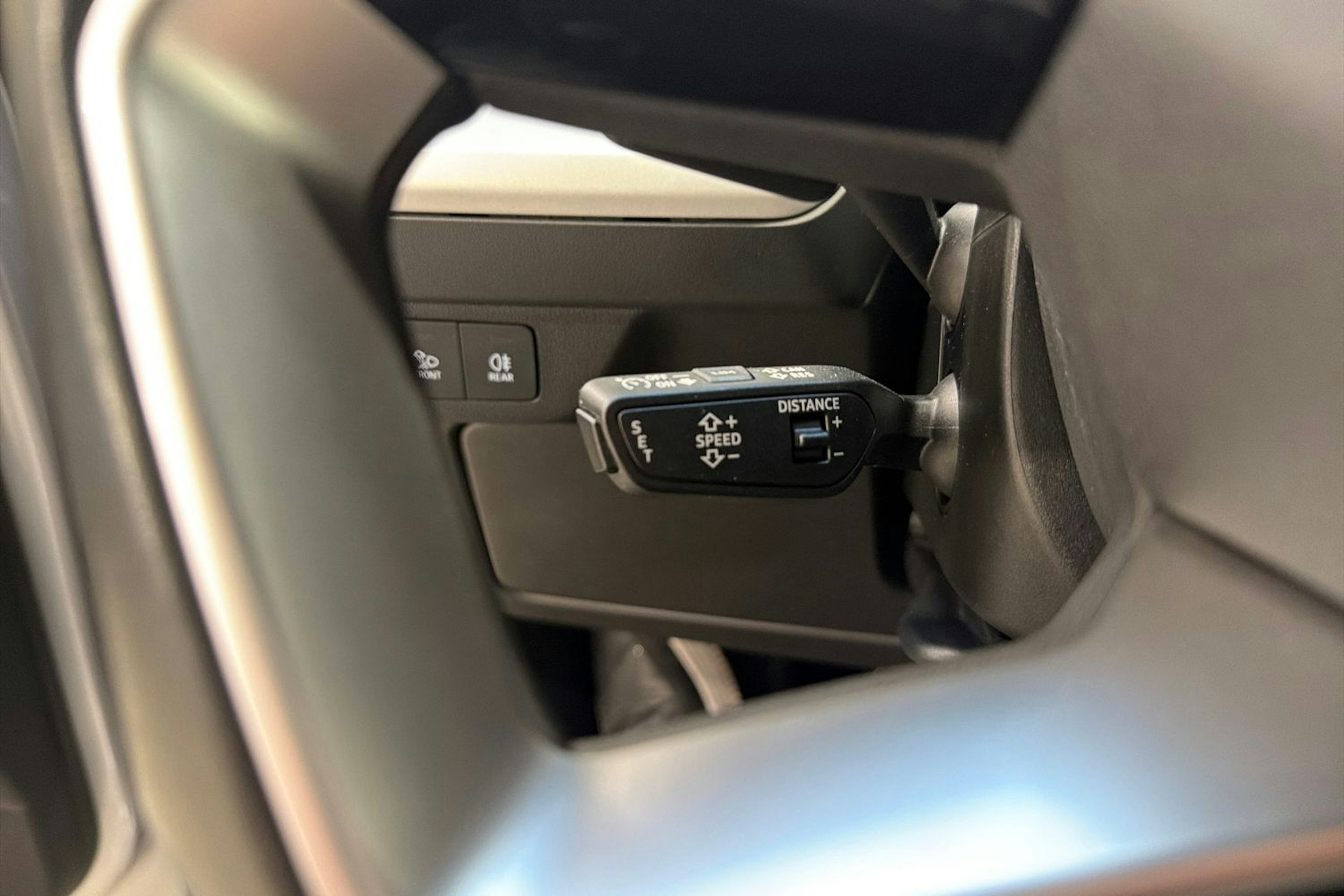 hopea Audi Q4 e-tron 2023 kuva 19.