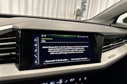 musta Audi Q4 e-tron 2023 kuva 20.