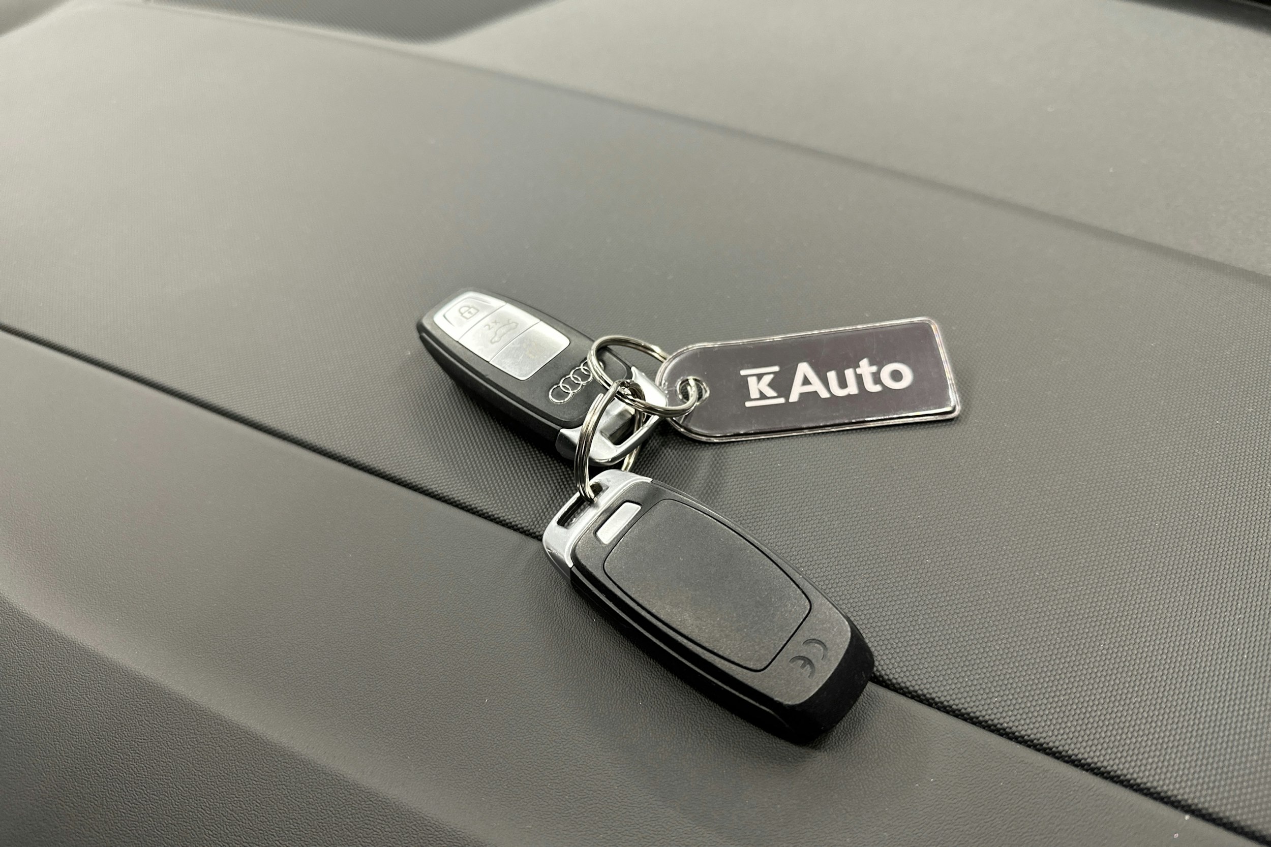 musta Audi Q4 e-tron 2023 kuva 30.