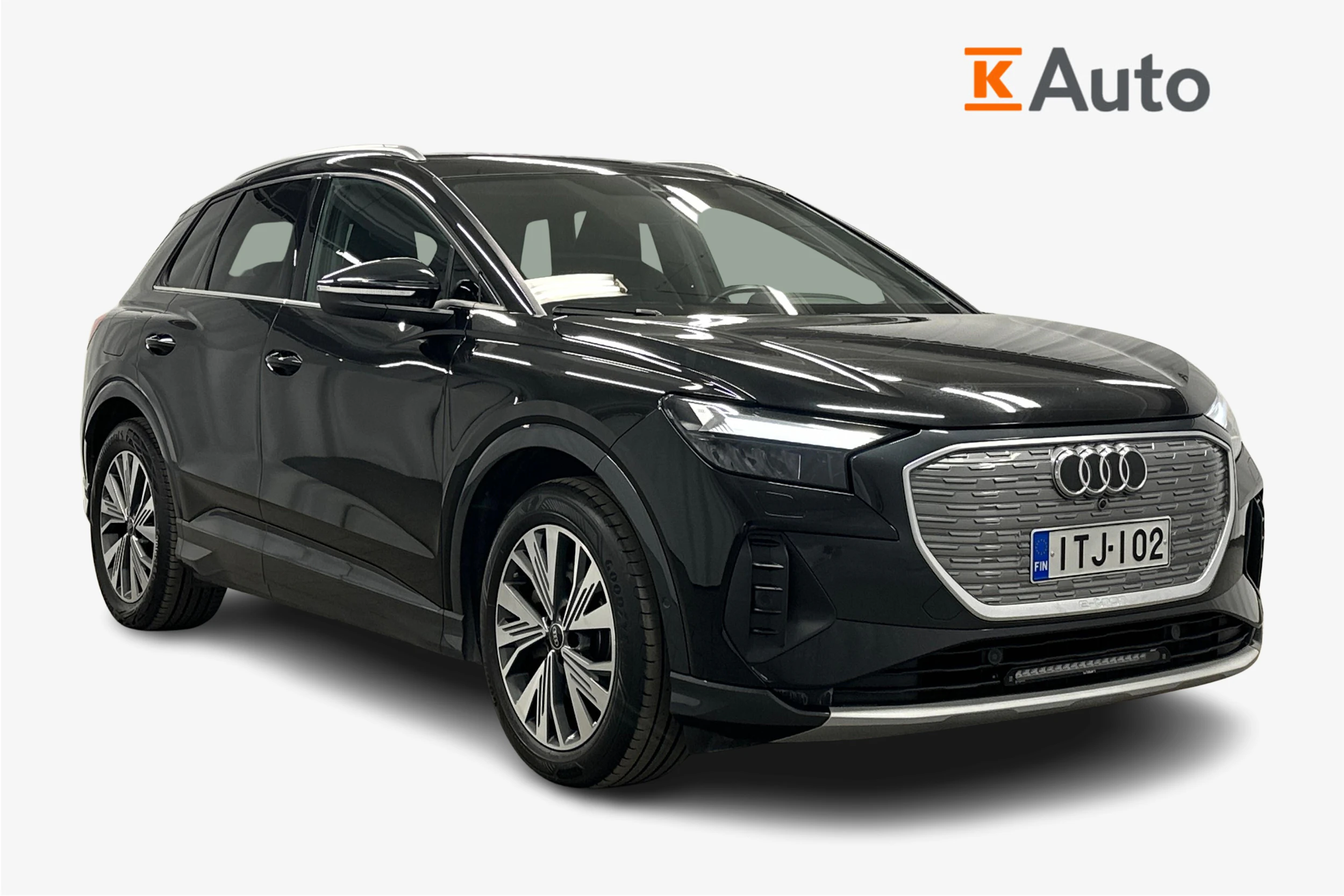 musta Audi Q4 e-tron 2023 kuva 1.