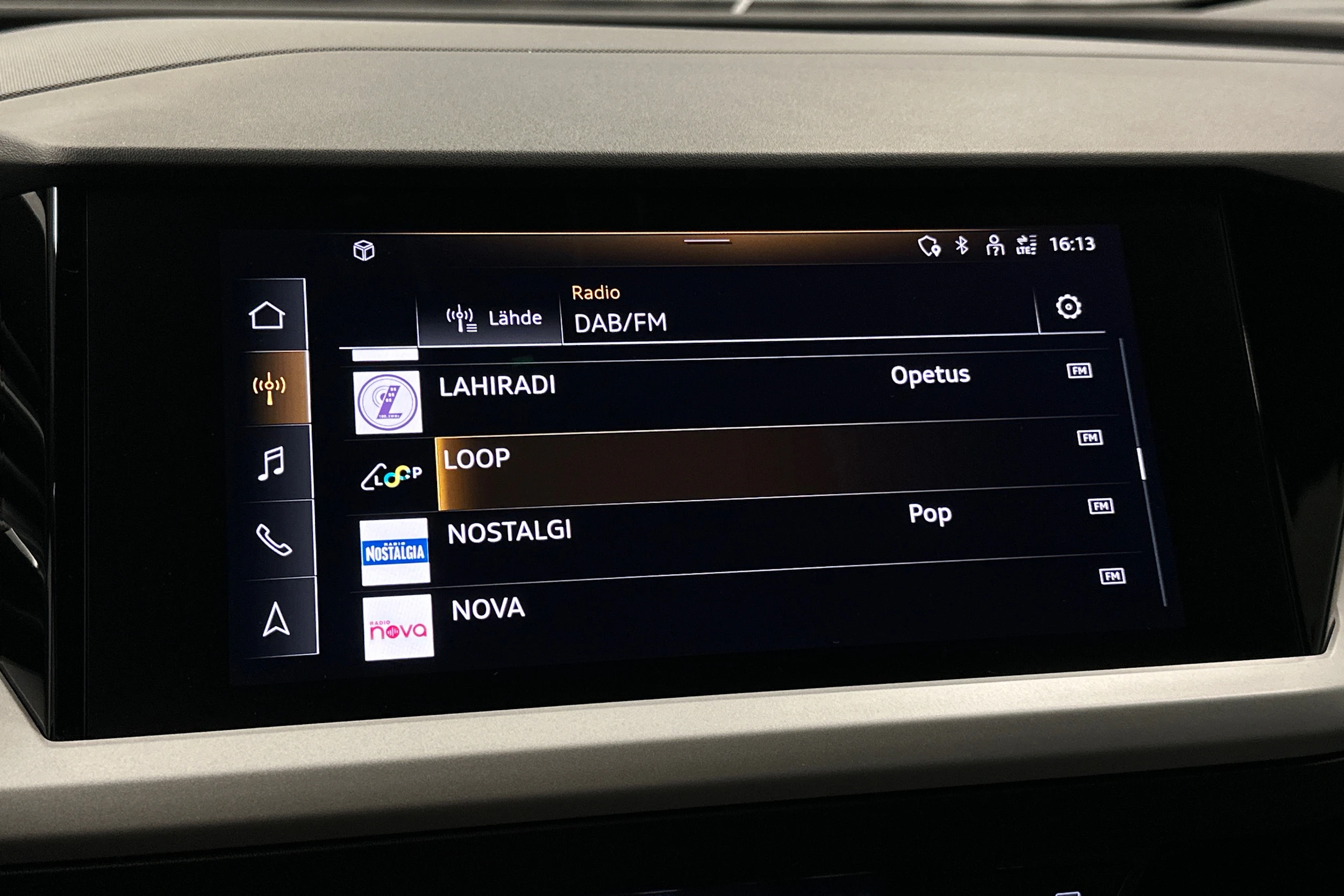 musta Audi Q4 e-tron 2023 kuva 19.