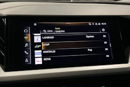 musta Audi Q4 e-tron 2023 kuva 19.