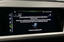 musta Audi Q4 e-tron 2023 kuva 21.