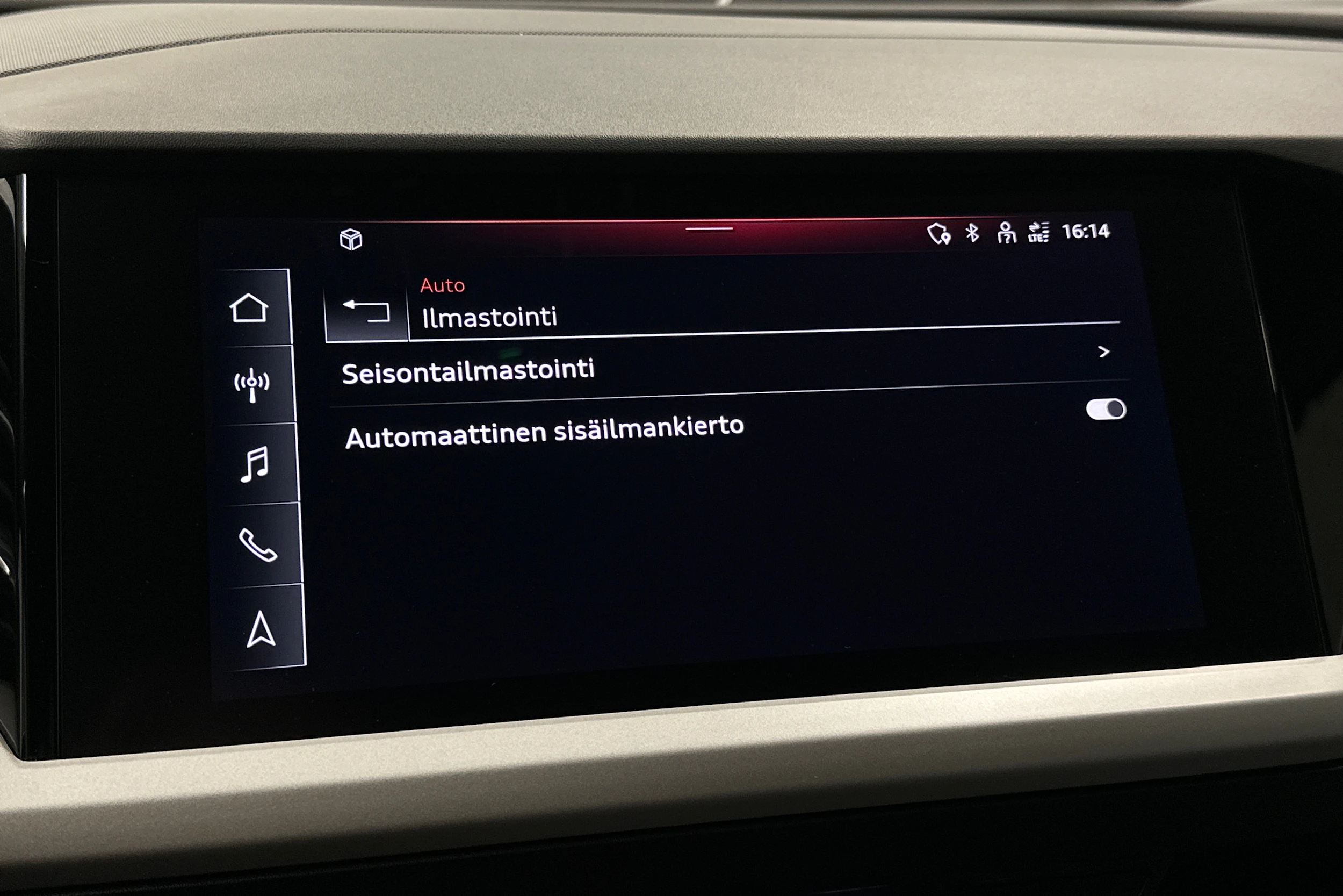 musta Audi Q4 e-tron 2023 kuva 25.