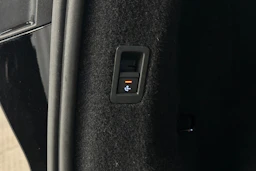 musta Audi Q4 e-tron 2023 kuva 35.