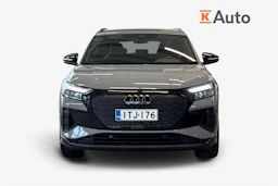 harmaa Audi Q4 e-tron 2023 kuva 4.