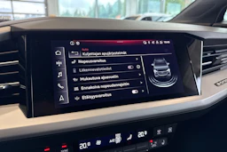 harmaa Audi Q4 e-tron 2023 kuva 24.