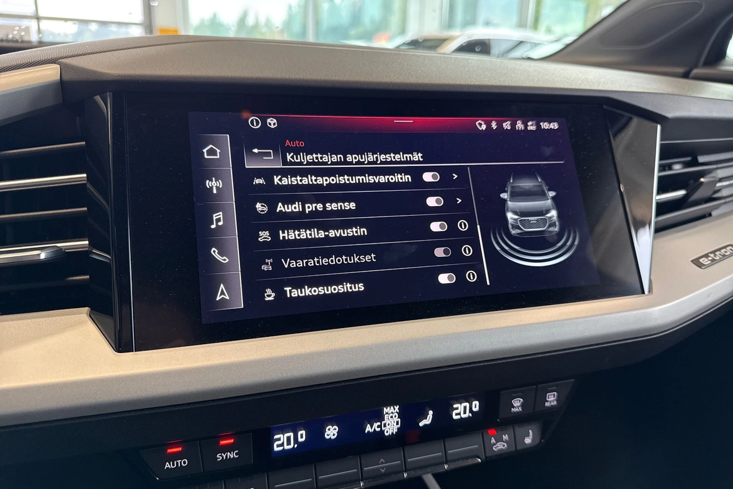 harmaa Audi Q4 e-tron 2023 kuva 25.