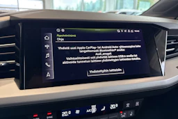 harmaa Audi Q4 e-tron 2023 kuva 26.