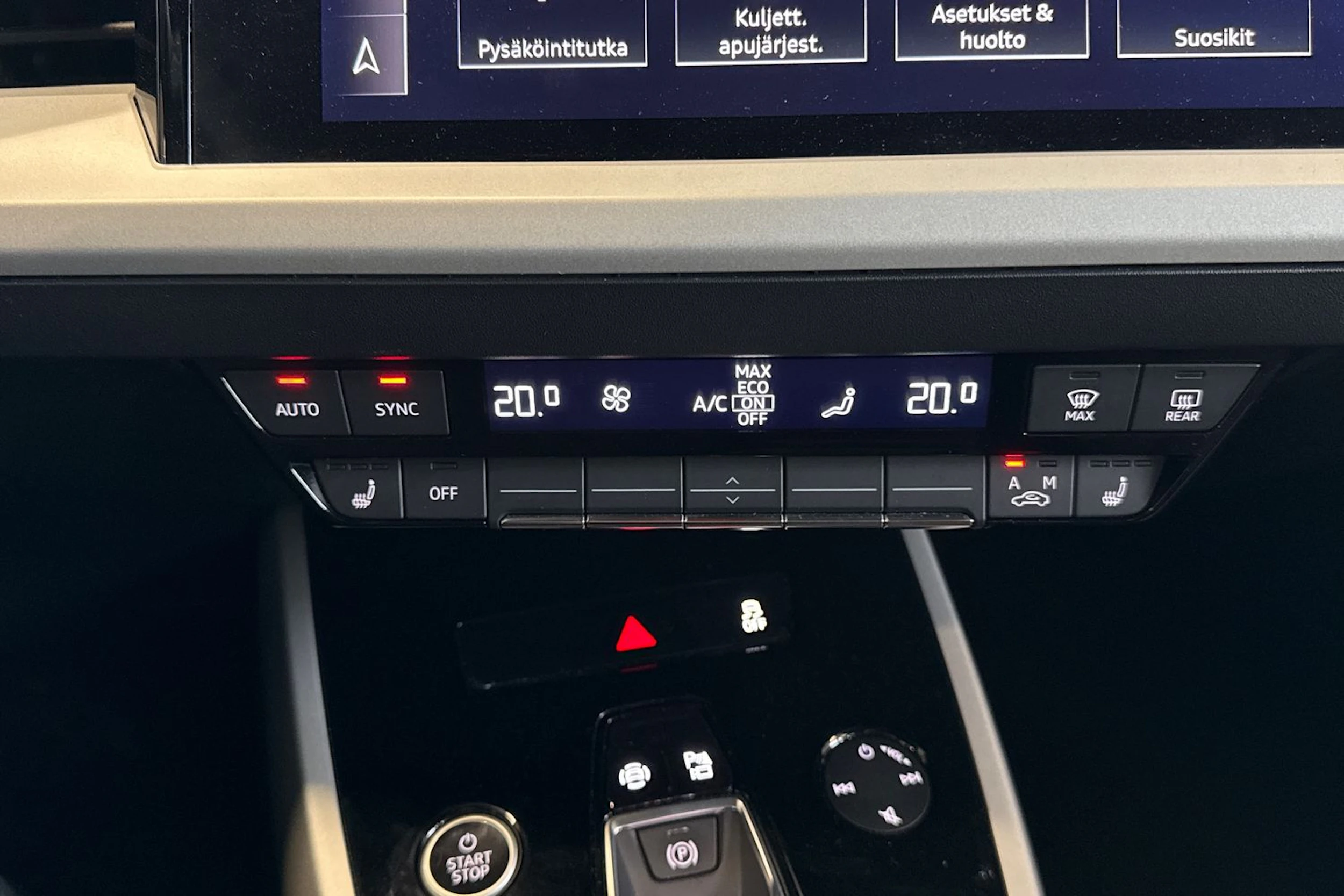 harmaa Audi Q4 e-tron 2023 kuva 27.