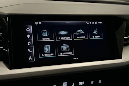 valkoinen Audi Q4 e-tron 2023 kuva 17.