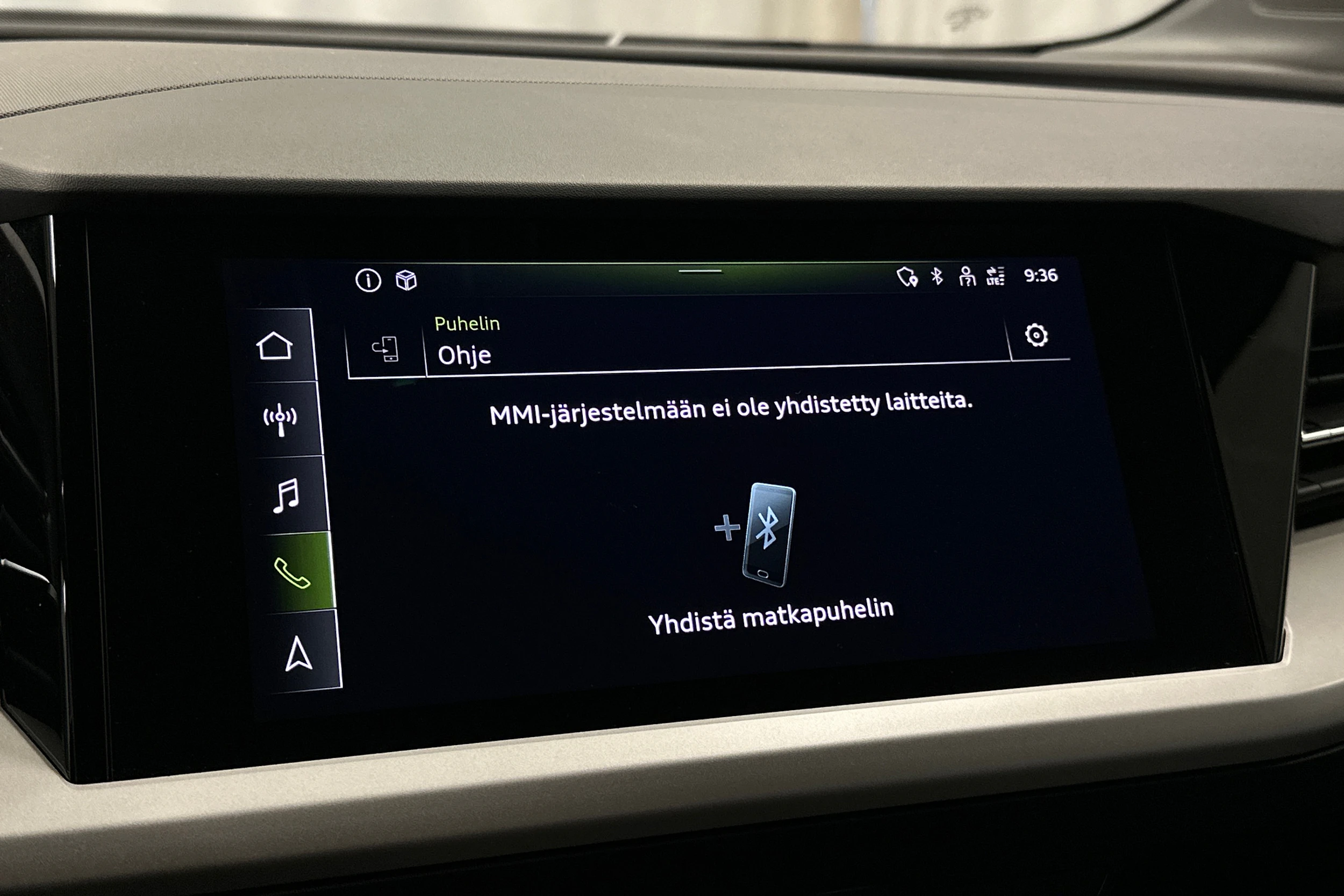 valkoinen Audi Q4 e-tron 2023 kuva 20.