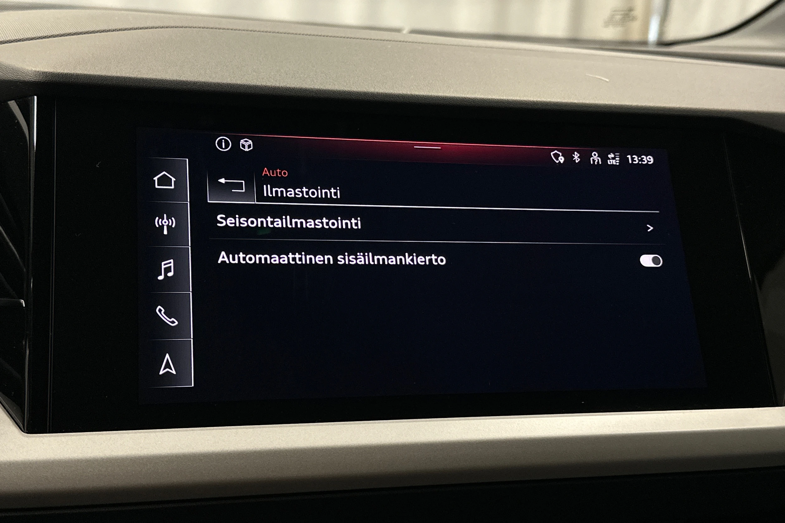 musta Audi Q4 e-tron 2023 kuva 23.